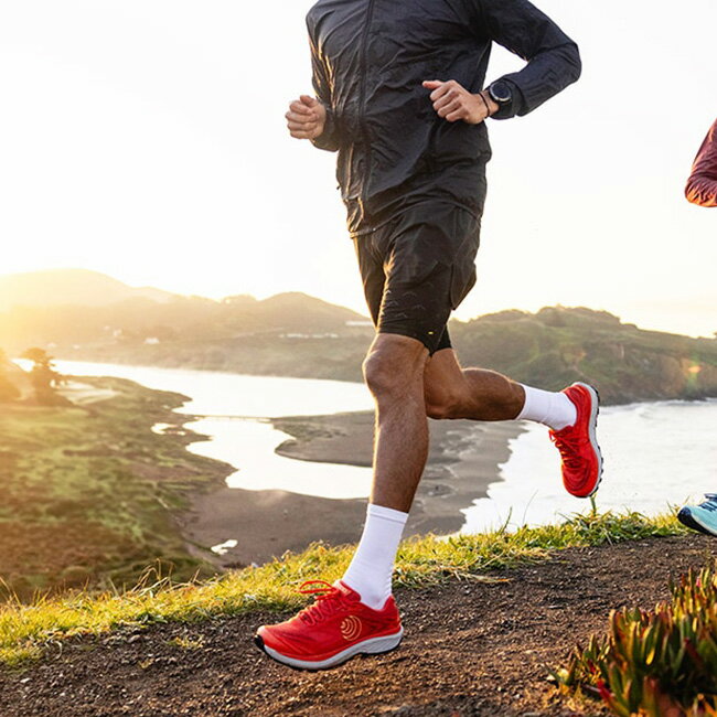 TOPO パースート2 赤 トポアスレチック/Topo Athletic PURSUIT 2（パースート2