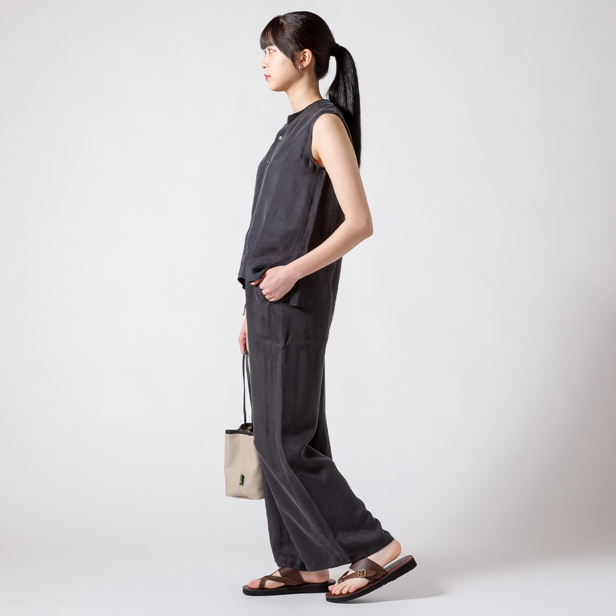 【ラスト1点】ルグラジック Vネックベスト【ウィメンズ】 LE GLAZIK V NECK VEST レディース #LG-B0386 CUP スリーブレスシャツ トップス レイヤード 重ね着 Vデザイン カジュアル おしゃれ キャンプ アウトドア canpanera-10096933 OutdoorStyle サンデーマウンテン サンプル画像3