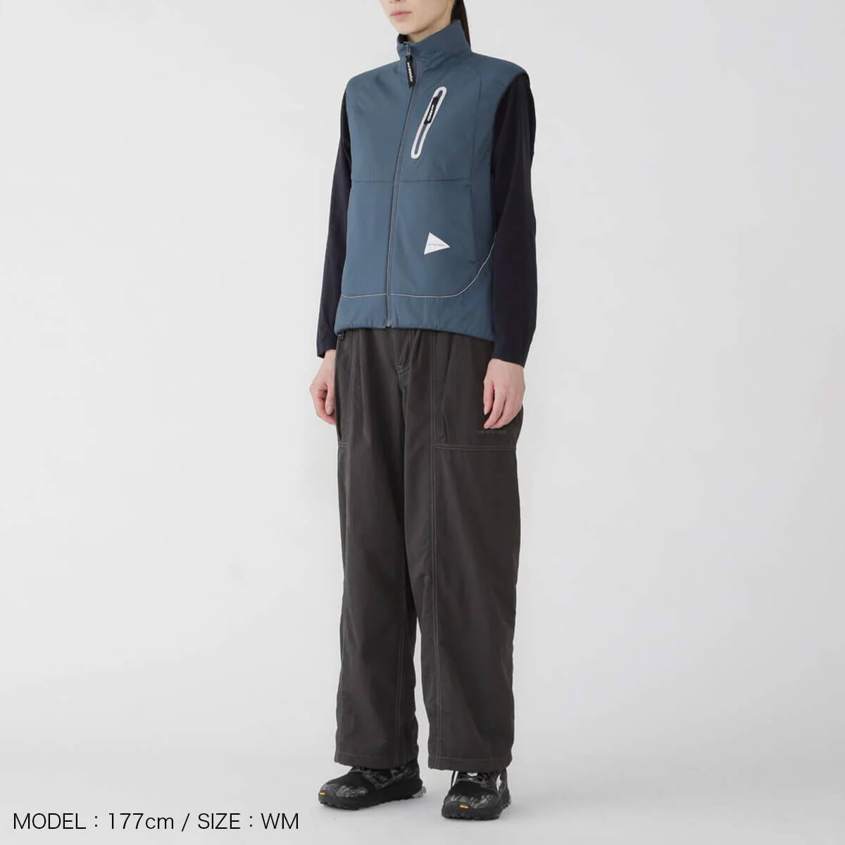 アンドワンダー クリンクルドナイロンパンツ and wander crinkled nylon pants ユニセックス メンズ ウィメンズ レディース 5745282076 ボトムス ロングパンツ 長ズボン おしゃれ キャンプ アウトドア canpanera-10101980 OutdoorStyle サンデーマウンテン サンプル画像3