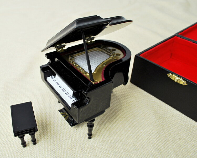 ミニチュア楽器 グランドピアノ 黒 18cm この商品はお取り寄せ商品です 【楽器-音楽雑貨】《音楽・バレエ・ねこ雑貨のカンタービレ》スタンド ケース付き 音楽雑貨 楽器 発表会 記念品 グラン…