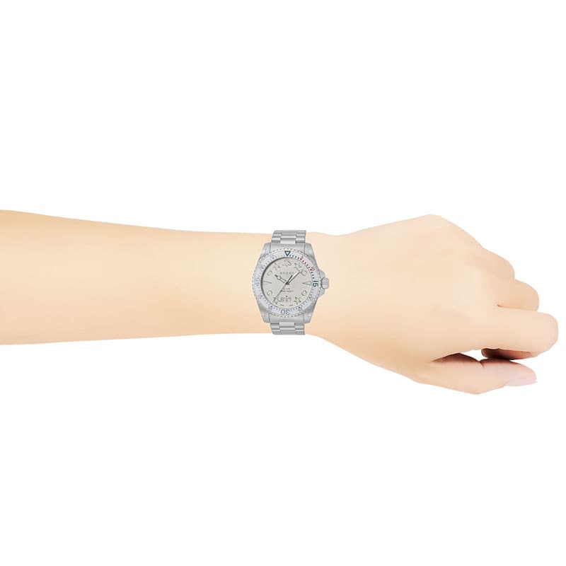 グッチ 腕時計 GUCCI 時計 ダイヴ DIVE ユニセックス YA136336 グレー シルバー イタリア ブランド 高級 capsule-10073142 ブランドアクセと腕時計のカプセル サンプル画像3