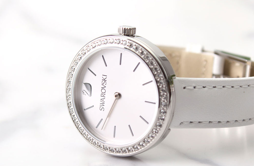 楽天市場】スワロフスキー 時計 白 Swarovski時計 Swarovski 楽天市場】スワロフスキー 時計 白 Swarovski時計 Swarovski