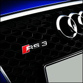【送料無料】AudiアウディRS3RS4RS5RS6RS7グリルエンブレムフロントグリルエンブレムグレードアップ外装2色選択可能2種類グリル装着可能