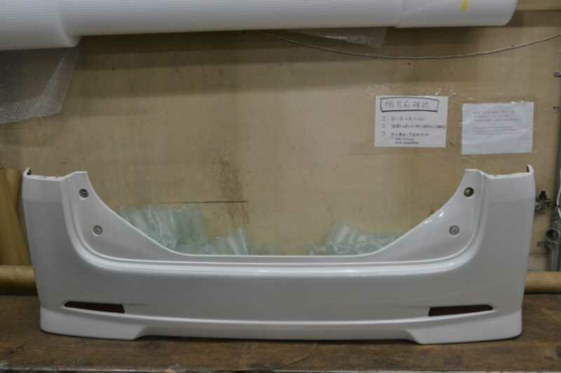 タントカスタム 前期(L375S L385S) 純正 リアバンパー W24 52159-B2420 / 52159-B2420-A0 k069204 中古20230216
