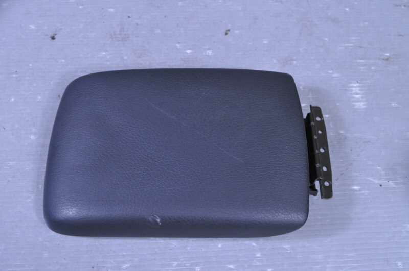 レガシィ 前期(BP5 BP9 BL5) 純正 破損無 取付OK コンソール フタ k081344 中古20240418