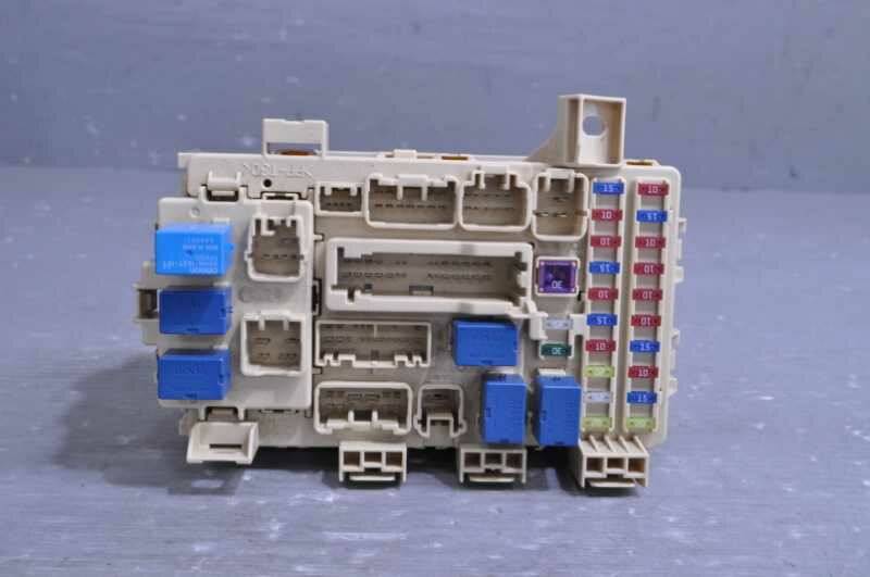 アルト ラパン X(HE22S) 純正 破損無 取付OK 動作保証 ヒューズボックス ジャンクションボックス 36780..