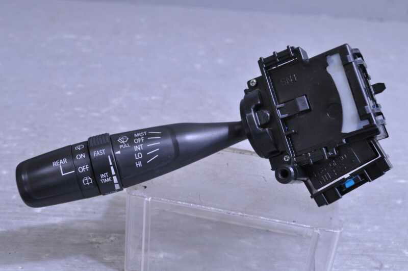 デリカ D2 S 前期(MB15S) 純正 破損無 取付OK 動作保証 ワイパースイッチ 間欠 時間調整付 k090247 中古20250517