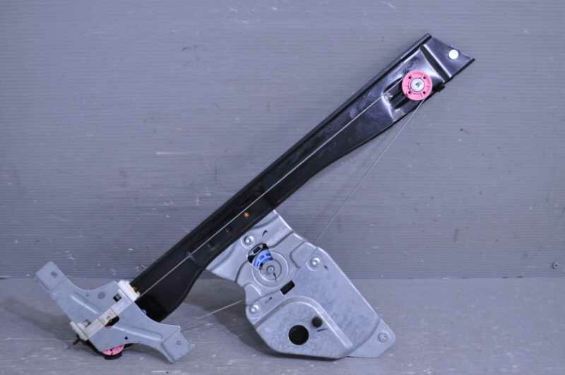 プジョー 508SW 前期(W2W5F02) 純正 破損無 取付OK 動作保証 左 フロント レギュレーター パワーウィンドウモーター A002C501 k091316 中古20250723
