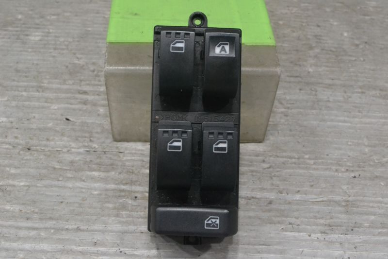 タント カスタム RS ターボ 前期(L385S L375S) 純正 破損無 取付OK 動作保証 フロント 運転席 パワーウィンドウスイッチ / 84820-B2290 K065102 中古20221029