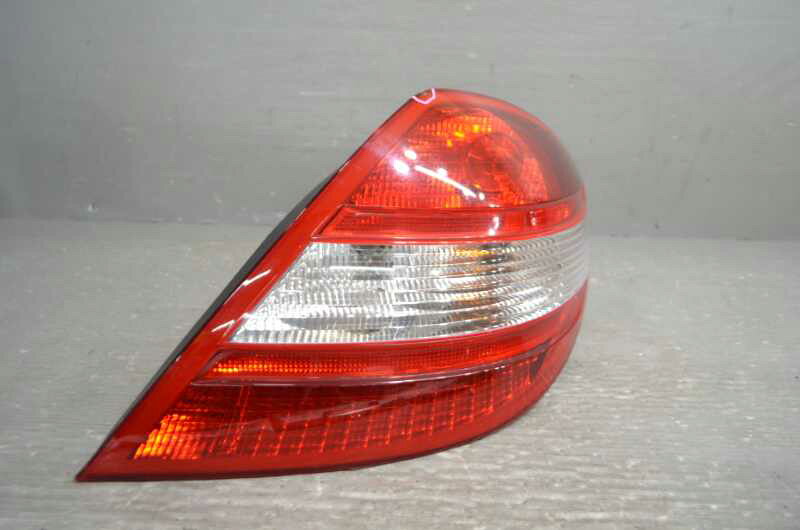 ベンツ SLK 200 コンプレッサー R171 前期(171442) 純正 破損無 取付OK 動作保証 右テールライト LED点..