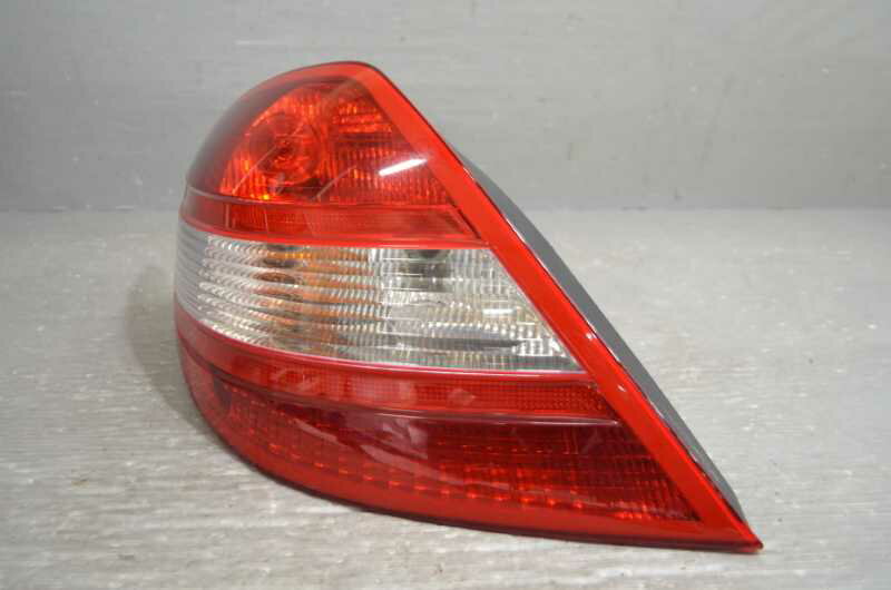 ベンツ SLK 200 コンプレッサー R171 前期(171442) 純正 破損無 取付OK 動作保証 左テールライト LED点..