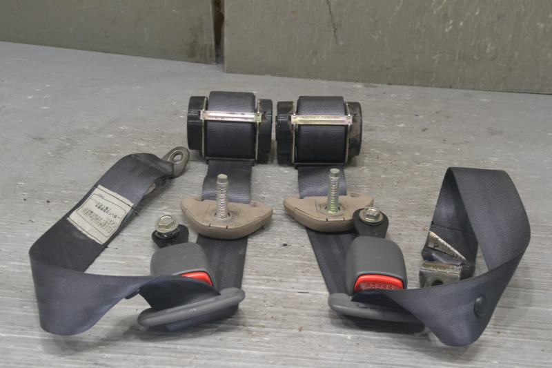 タント カスタム 後期(L350S) 純正 破損無 取付OK 動作保証 リアシートベルト 左右 シートベルトキャッチ 右 左 640864 / 73360-B2180-E1 73370-B2180-E1 73380-B2020-S7 K065715 中古20221105