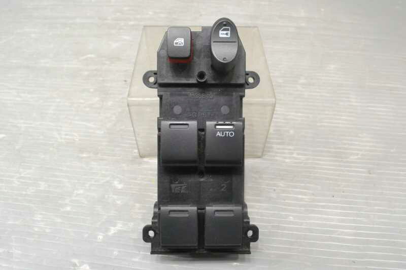 フリード スパイク 前期(GB3 GB4 GP3) 純正 破損無 取付OK 動作保証 フロント 運転席 パワーウィンドウスイッチ k086900 中古20241026