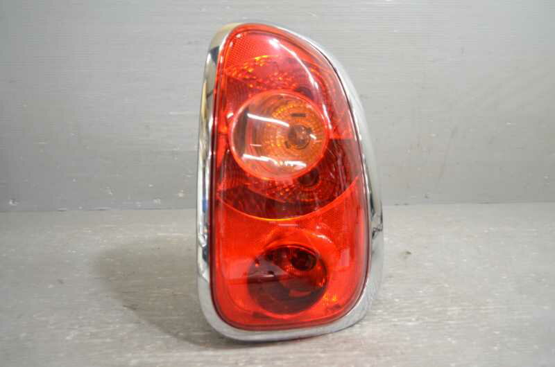 ミニ クロスオーバー バッキンガム 右ハンドル R60 後期(ZA16) 純正 破損無 取付OK 動作保証 右 テールライト 03.444.65.0 63219808154 k092970 中古20251106