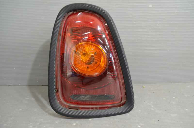 ミニクーパー R56 JCW 右ハンドル 前期 純正 破損無 取付OK 動作保証 左 テールランプ カーボン調 カバー付 k078264 中古20231213