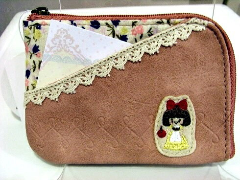 パスケース便利なデイリーポーチ付き【白雪姫柄】