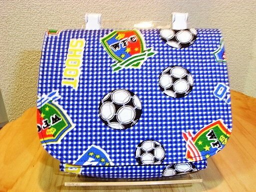 移動ポケットサッカー柄幼稚園生・低学年生サイズふつうサイズタオルハンカチサイズ16x16【メール便送料無料】