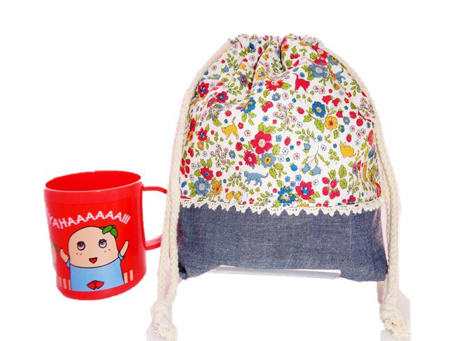 給食袋コップ入フラワー柄ナイロン裏地付マチ付メール便可