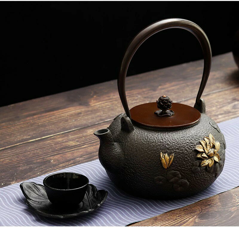 【SS期間10%OFF！】鉄瓶★新品★大容量 提梁壺 銅取っ手銅カバー鋳鉄製の壺 手作り コーティングなし お茶の道具