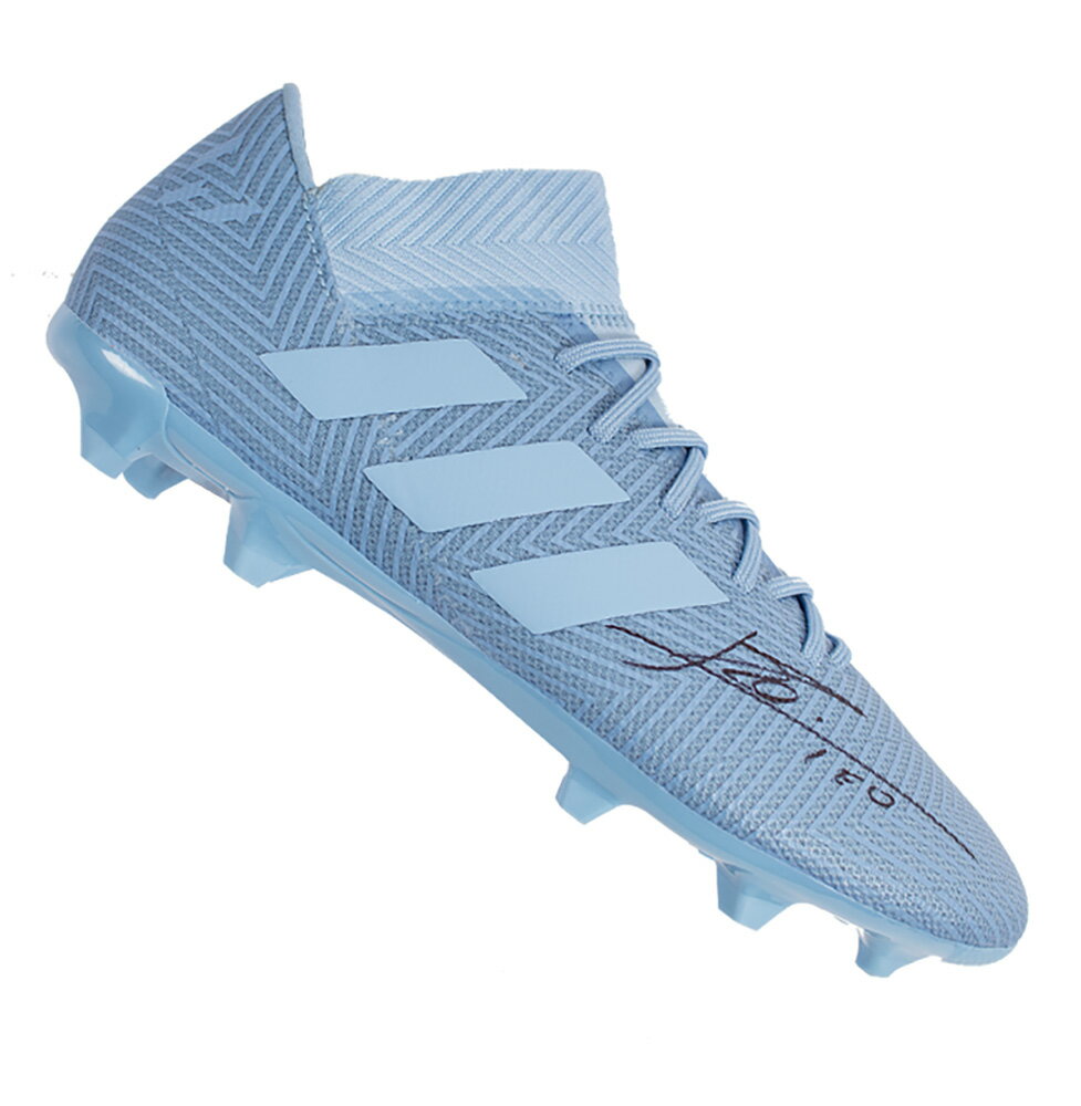 海外輸入 リオネル メッシ 直筆サイン入りスパイク Lionel Messi Official Signed Blue Adidas Nemeziz Messi 18 1 Boot カードファナティック Essed Nl