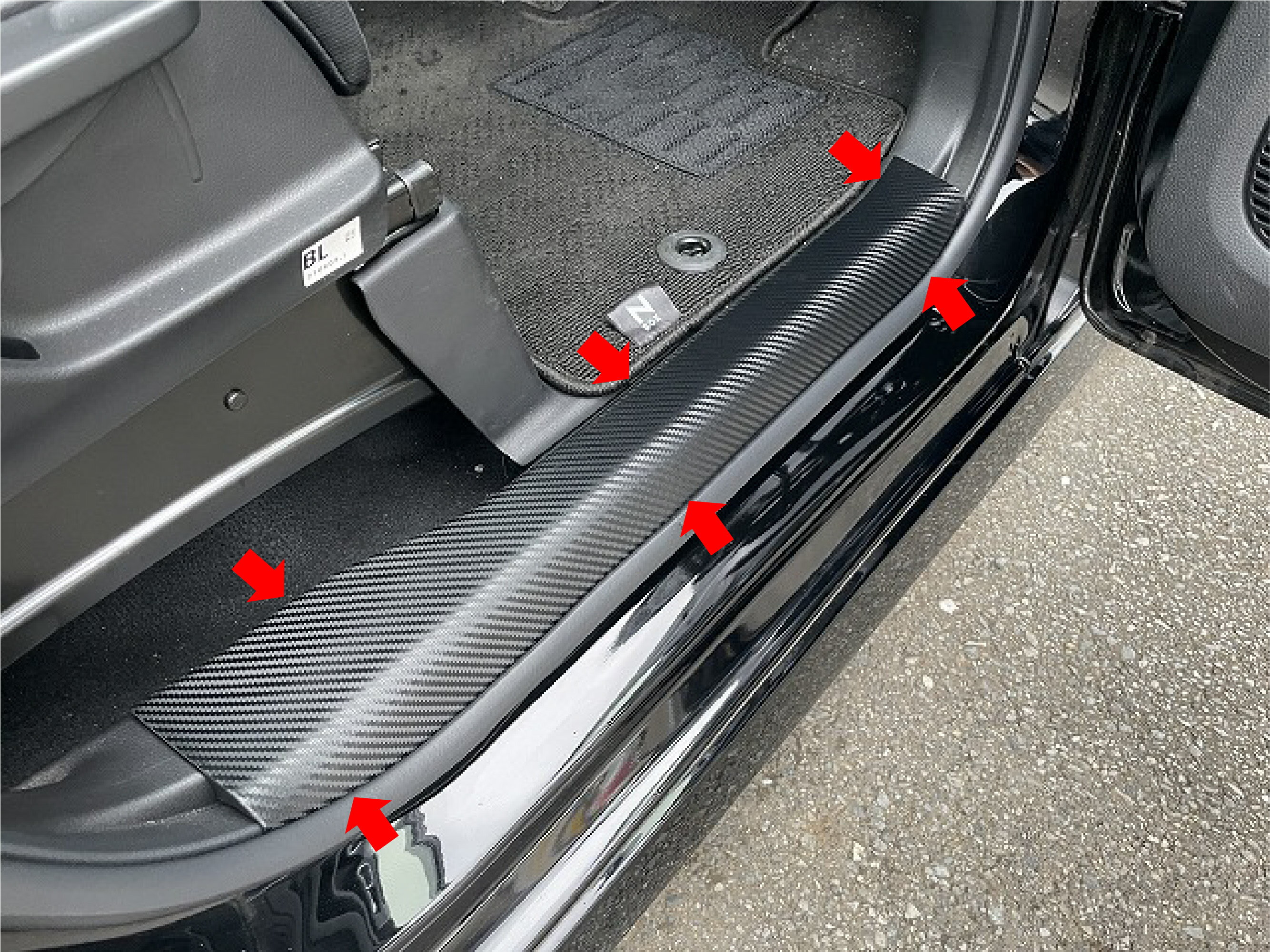 【期間限定10%OFFクーポン配布中】 ホンダ NBOX カスタム JF3 JF4 ステップガード カーボンシート キックガード ステップカバー 傷防止 3D ステッカー プロテクション