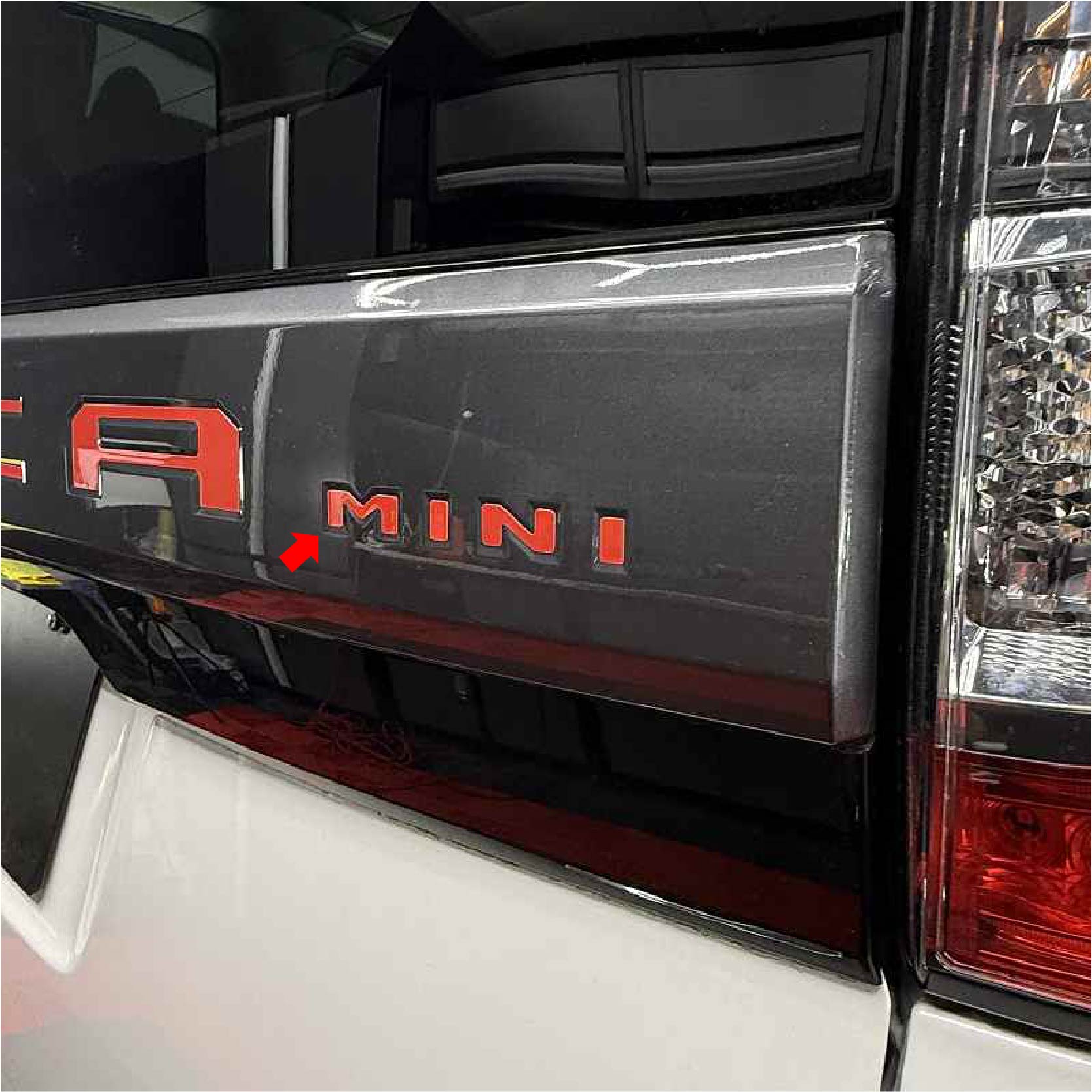 【新発売】デリカミニ リア MINI カスタムシート 車種別カット済 傷防止 カラーチェンジ ステッカー デカール