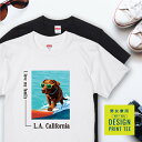 愛犬 Tシャツ 犬 ラブラドールレトリバー チョコ サーフィン 西海岸 スクエア プリント 半袖 服 プレゼント 誕生日 父の日 母の日 敬老の日 ギフト メンズ レディース カジュアル 大きい サイズ 有り ブランド シンプル 白 黒 アウトドア