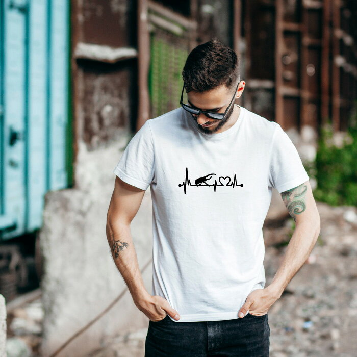 Tシャツ 半袖 昆虫 カブトムシ ヘラクレスオオカブト ハート 心電図 開運 幸運 メンズ レディース カジュアル 大きい サイズ 有り ゆったり おもしろい ブランド シンプル 白 黒 プリント ティーシャツ グッズ かわいい アウトドアの商品画像 3