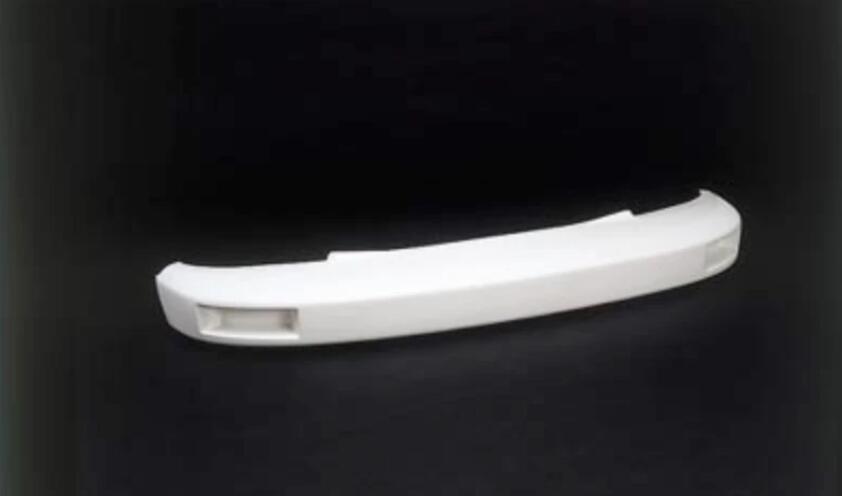 GruppeM FRONT BUMPER [グループ・エム フロントバンパー ] 素材:FRP 白ゲルコート仕上げ適合車種: PORSCHE車名：911 ( 930 ) CARRERA & TURBO 排気量: 3.2 & 3.3 LITERグレード・仕様: CARRERA & TURBO車両型式: 911年式: 1983-1989備考* ノーマルバンパー部分のみアッセンブリー交換。グループM スポイラーと同時装着も可能です。 ※受注生産となりますため、納期はお問い合わせください。 フロントバンパ、ポルシェ930、ポルシェ、930turbo、930ターボ、930バンパー、GrupeM、GroupM、 GruppeMの公式サイト のご案内 本製品の適合はメーカーH/Pでご確認後、右上の店舗内検索窓に品番をご入力してお探しいただけます。 ※品番で検索できないもの、また、適合や製品に関しまして何かご不明点などがありましたら、お気軽にお問い合わせください。