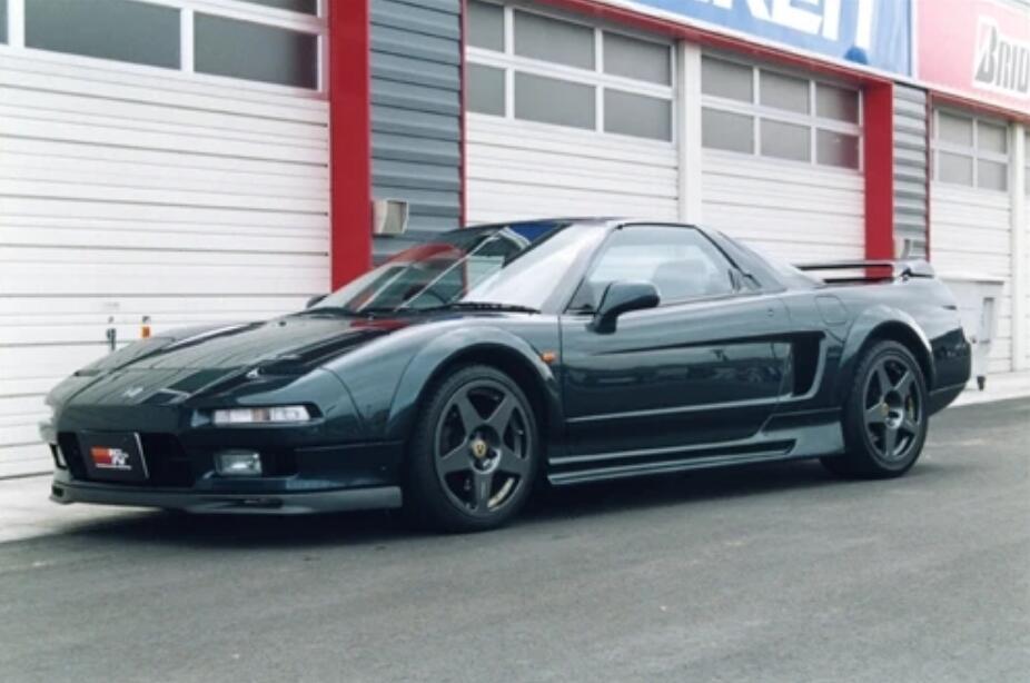 代引き不可、工場、ショップ様へのお届けとなります。【GruppeM /グループ・エム】 HONDA NSX NA1/NA2 用 フロントリップスポイラー　Ver.2 FRP GM-0102