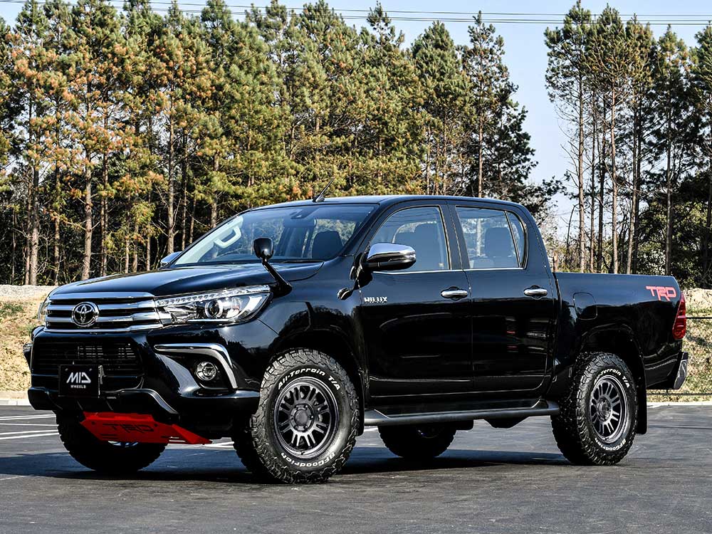 MID WHEELS by RAYS/MID M16 アルミホイール4本セット【18×9.0J 5-127 INSET0 STC】MID WHEELS by RAYS/MID M16 X2148905B2000300×4