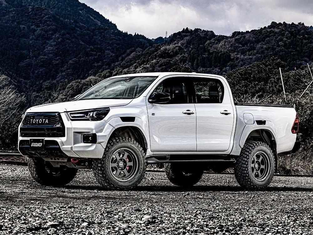 RAYS レイズ ボルクレーシング TE37XT ハイラックス GUN125 フロント/リア共用 アルミホイール4本セット【17×8J 6-139.7 INSET20 BR】06297802016BR×4