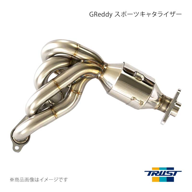 ■商品コード10692004 ■メーカーTRUST/トラスト ■商品名GReddy スポーツキャタライザー ■自動車メーカースズキ ■車種ジムニーシエラ ■型式3BA-JB74W ■年式2018.07〜2025.10 ■エンジン型式K15B ■グレード ■車種備考※JB74W/2025年11月以降の5型は適合外※右ハンドル専用 ■商品説明製品特徴■エキゾーストマニホールドが一体となっているキャタライザー(第1触媒)を新設計。■純正第1触媒のセラミック触媒を200セルのメタル触媒へ交換し、排気効率を大幅に向上。■エキゾーストマニホールド部に42.7Φステンレスパイプを採用し、アクセルレスポンスを向上。※純正マフラー及びGReddy製マフラー以外では音量が基準値を超える場合がありますので組み合わせマフラーにご注意ください。※お客様の車両の仕様や走行条件などによりエンジンチェックランプが点灯してしまう場合があります。その際は専門知識のあるプロショップでECUセッティング等の対策を行って下さい。仕様分割数/口径：1分割/42〜50Φ交換部位：エキゾーストマニホールド一体型第1触媒部セル寸：200cpi材質：SUS排ガス成績書 付属AT/MT共通※純正遮熱板の取り付け不可≪製品構成≫キャタライザー本体(エキゾーストマニホールド一体型)純正エキゾーストマニホールドガスケット ■その他製品情報 ■納期メーカー取り寄せ品の為、通常即日〜4営業日以内に発送致します。 ■ご注文時注意事項 ※ ご注文前に必ずご確認下さい お急ぎの場合はご購入前に納期確認をお願い致します。 納期について ＊メーカー在庫が欠品の場合、改めて納期をご連絡致します。 ＊メーカーにて予告無く廃盤、仕様変更になっている場合があります。 返品・キャンセルに関して ＊お客様都合による返品・キャンセル・商品の変更は一切お受けしておりません。 ＊在庫・納期・適合未確認でご購入された商品のキャンセルは一切お受けしておりません。 ＊代引きで納期が半年以上の商品をご注文の場合はキャンセルさせていただきます。別の決済方法でご注文下さい。 メーカー希望小売価格はメーカーサイトに基づいて掲載しています。