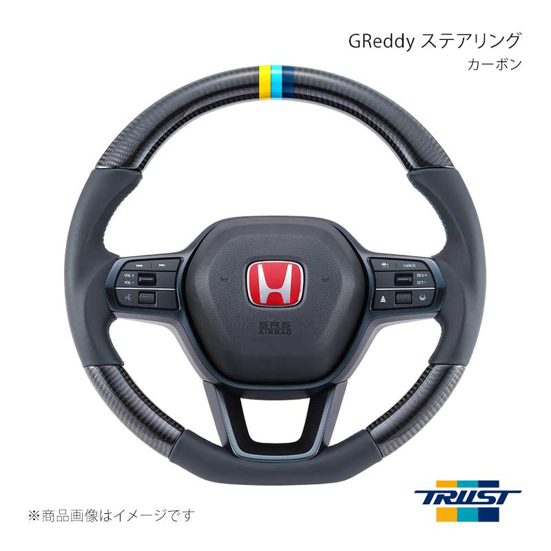 ■商品コード16650004 ■メーカーTRUST/トラスト ■商品名GReddy ステアリング カーボン 3色ステッチ センターマーク付き ■自動車メーカーホンダ ■車種シビック Type-R/シビック ■型式FL5 ■年式2022(令和4)年9月〜 ■エンジン型式 ■グレード ■車種備考 ■商品説明・純正パーツ、純正エアバックが装着可能の純正交換タイプステアリング・全周レザーの「オールレザー」と、レザーとカーボンのコンビ「カーボン&スムースレザー」をラインナップ・レザーは手に馴染む柔らかさと不用意な滑りを防ぐ手触りが特徴の高級革を採用しています。・カーボンコンビステアリングは、全て本物カーボンを使用しています。その表面には35層におよぶ硬被膜クリア塗装が施され、本カーボンの立体的で奥行きのある質感を創り出しています。・カーボンカーボン＆スムースレザー(ブラック)※ロゴ刻印無し・GReddy3色ステッチ2・3色センターマーク付き・小径化 約-7mm・ソフトDシェイプ・バックグリップ付き※ホーンボタン(エアバッグ)、スイッチ、パドルシフト、カバー類は付属しておりません。 ■その他製品情報 ■納期メーカー取り寄せ品の為、通常即日〜4営業日以内に発送致します。 ■ご注文時注意事項 ※ ご注文前に必ずご確認下さい お急ぎの場合はご購入前に納期確認をお願い致します。 納期について ＊メーカー在庫が欠品の場合、改めて納期をご連絡致します。 ＊メーカーにて予告無く廃盤、仕様変更になっている場合があります。 返品・キャンセルに関して ＊お客様都合による返品・キャンセル・商品の変更は一切お受けしておりません。 ＊在庫・納期・適合未確認でご購入された商品のキャンセルは一切お受けしておりません。 ＊代引きで納期が半年以上の商品をご注文の場合はキャンセルさせていただきます。別の決済方法でご注文下さい。 メーカー希望小売価格はメーカーサイトに基づいて掲載しています。