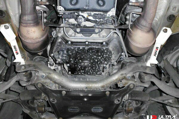 ULTRA RACING ����ȥ�졼���� �ե���ȥ��С������ɥ֥졼�� ��륻�ǥ��٥�� C���饹 W204 204041 07/06-15/04ǯ�� C200 LS4-1823P