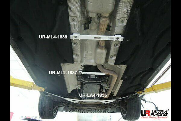 ULTRA RACING ����ȥ�졼���� �ߥɥ���С��֥졼�� ��륻�ǥ��٥�� CLS���饹 W218 218374 13/5-ǯ�� ML2-1837