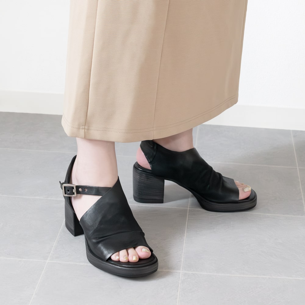 A.S.98 [エアーステップ98]マットレザーチャンキーヒールサンダル4S B61003 NERO ブラックインポート / 本革 / ベルト / バイカー / セレクト / 太ヒール / 厚底 /