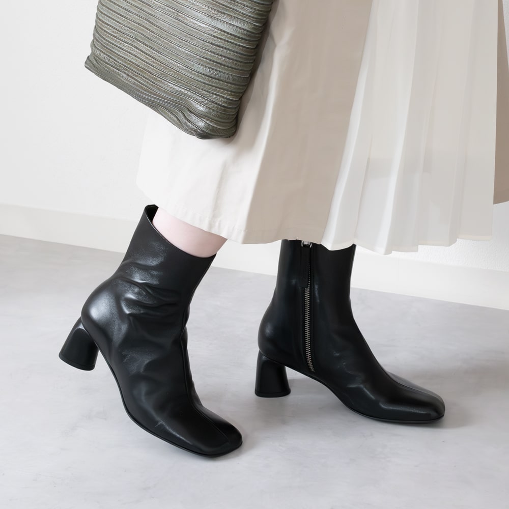 HALMANERA [ハルマネラ]チャンキーヒールスクエアショートブーツ5A DARA16 NERO ブラック本革 / インポート / レザー / 太ヒール / スクエアトゥ / モード /