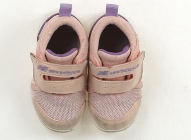 �˥塼�Х�� New Balance ���ˡ����� ��13cm�� ���λ� �ԥ� �Ҷ��� �٥ӡ��� ���å� �����ȥ�å� �桼���� ����š�...