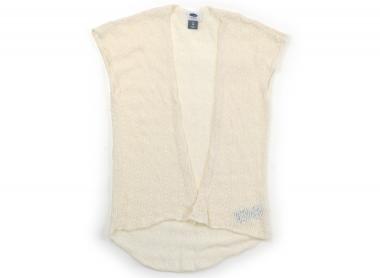 　ブランド 　OLDNAVY(オールドネイビー) 　カテゴリー 　カーディガン 　サイズ 　100サイズ 　色 　アイボリー 　状態 　★★★★ 　記名 　なし 　ジャンル 　Girl コットンニット素材。実際のサイズ表記は、4T。目立った汚れのない良品です。 ＊【状態】【サイズ】に関しての詳しい説明はこちら