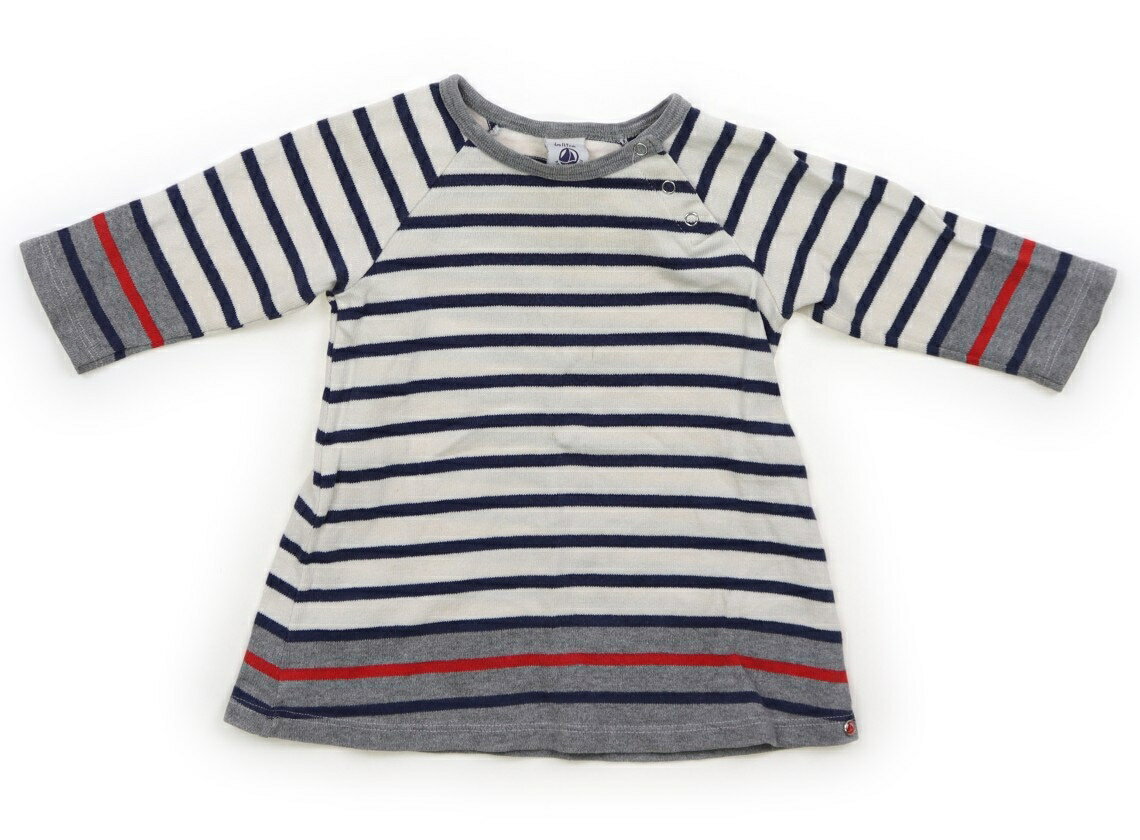 　ブランド 　PETIT BATEAU(プチバトー) 　カテゴリー 　ワンピース 　サイズ 　60サイズ 　色 　オフホワイト×ブルー×ボーダー 　状態 　★★ 　記名 　なし 　ジャンル 　Girl コットン素材のニット地。左肩スナップボタン付き。実際のサイズ表記は、6m/67cm。前身頃に小さな薄い茶色いシミがいくつか見受けられます。洗いざらし感があります。 ＊【状態】【サイズ】に関しての詳しい説明はこちら