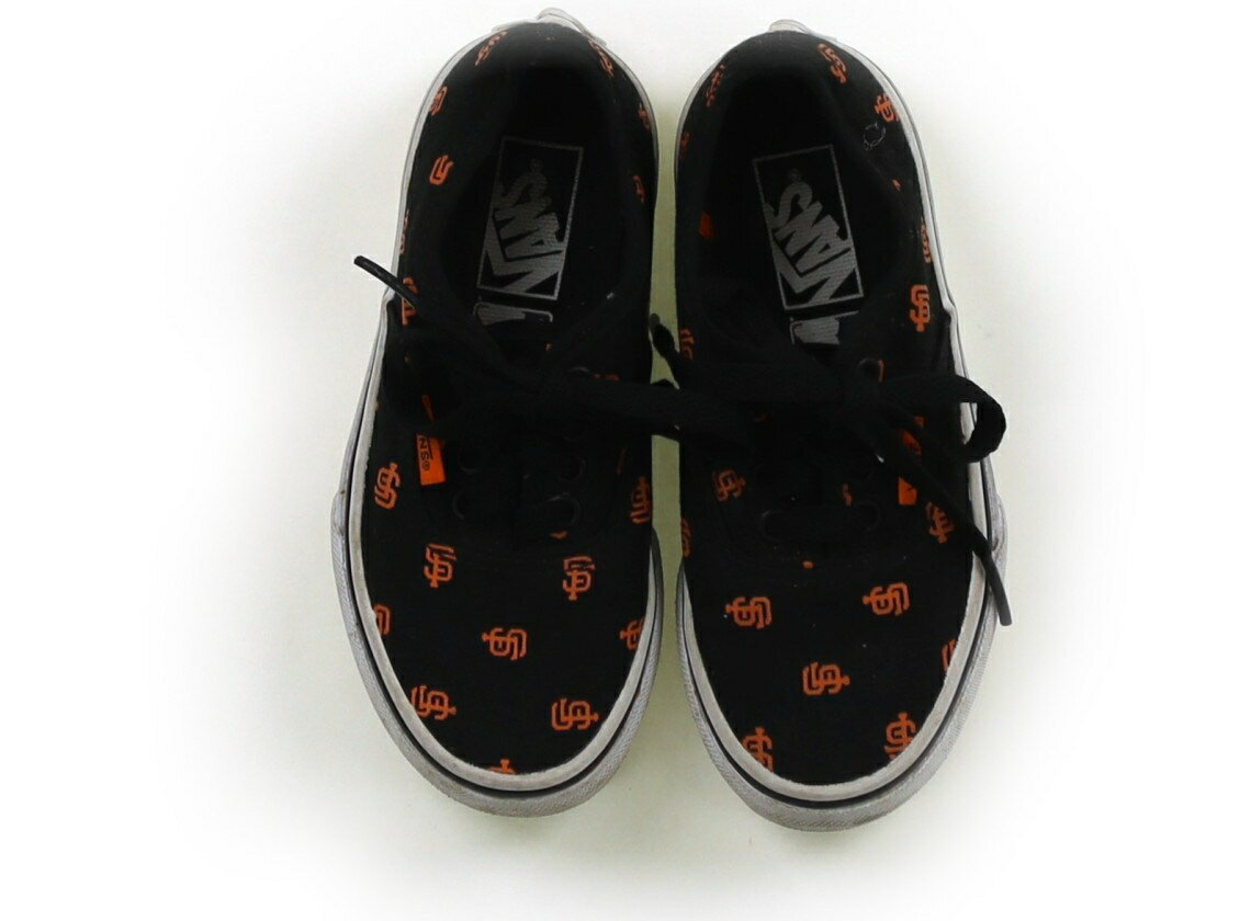 　ブランド 　VANS(ヴァンズ) 　カテゴリー 　スニーカー 　サイズ 　靴ベビー12cm以下 　色 　黒　オレンジ 　状態 　★★★ 　記名 　なし 　ジャンル 　Boy 11.5cm。キャンバス地。表面に埃付着、ソールサイドに点汚れ複数あり、底面汚れすこしありますが、まだまだお使いいただけます。 ＊【状態】【サイズ】に関しての詳しい説明はこちら