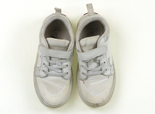 ヴァンズ VANS スニーカー 靴18cm〜 男の子 ホワイト 子供服 ベビー服 キッズ アウトレット ユーズド 【中古】キッズ・ベビー・マタニティ ヴァンズ VANS スニーカー 靴18cm〜 男の子 ホワイト 子供服 ベビー服 キッズ アウトレット ユーズド 【中古】キッズ・ベビー・マタニティ