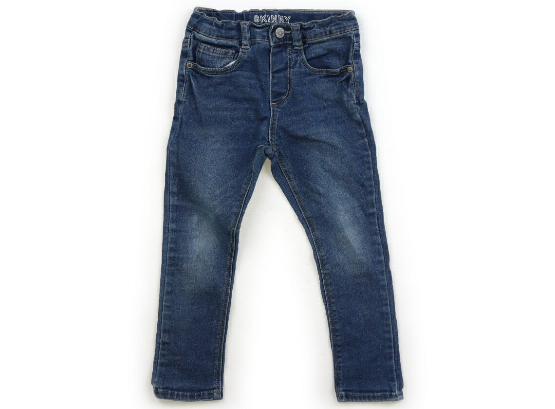 　ブランド 　ZARA(ザラ) 　カテゴリー 　パンツ 　サイズ 　95サイズ 　色 　ブルー 　状態 　★★ 　記名 　なし 　ジャンル 　Boy 実際のサイズ表記は98cmです。コットンとポリエステルとポリウレタン配合生地です。アジャス...