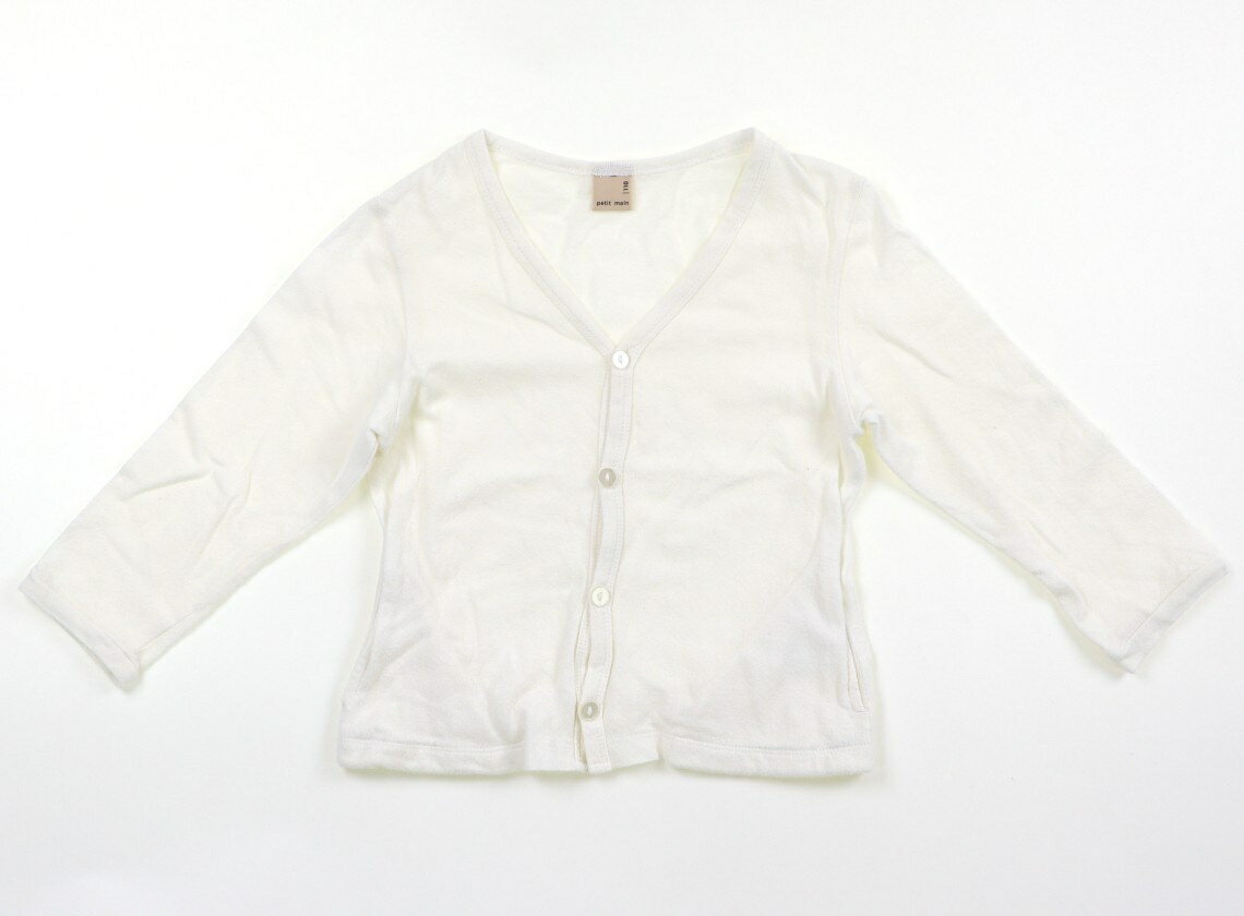 　ブランド 　petit main(プティマイン) 　カテゴリー 　カーディガン 　サイズ 　110サイズ 　色 　オフホワイト 　状態 　★★★ 　記名 　なし 　ジャンル 　Boy 薄手のコットン生地。ヨレと毛羽立ちありますがまだお使い頂けそうです。 ＊【状態】【サイズ】に関しての詳しい説明はこちら