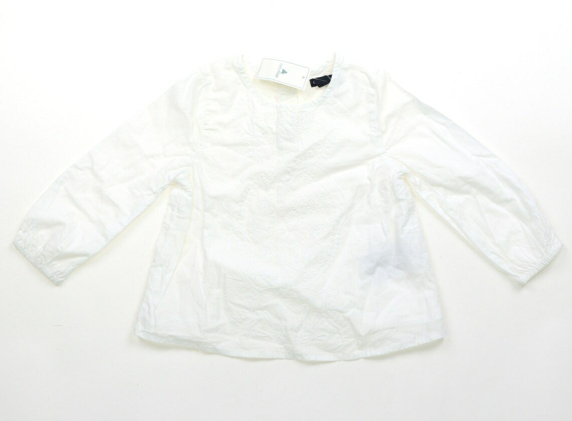 　ブランド 　GAP(ギャップ) 　カテゴリー 　Tシャツ・カットソー 　サイズ 　90サイズ 　色 　白 　状態 　N 　記名 　なし 　ジャンル 　Girl 新品タグ付きですが胸に点シミがある為、お安くしています。コットン製、裏地付き。...