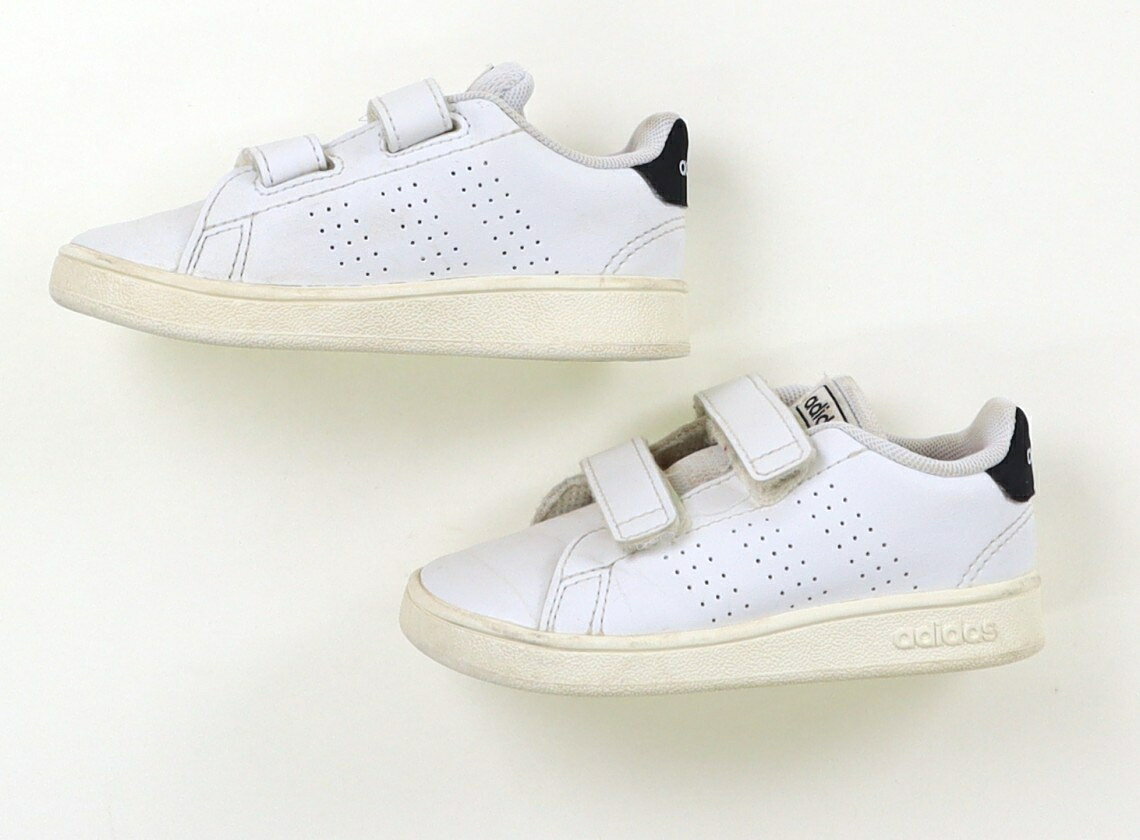 アディダス Adidas スニーカー 靴13cm〜 男の子 白 子供服 ベビー服 キッズ アウトレット ユーズド 【中古】キッズ・ベビー・マタニティ