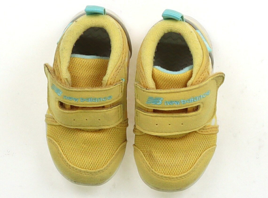 Rakuten - ニューバランス New Balance スニーカー 靴12cm〜 女の子 イエローチェック柄 子供服 ベビー服 キッズ アウトレット ユーズド 【中古】キッズ・ベビー・マタニティ