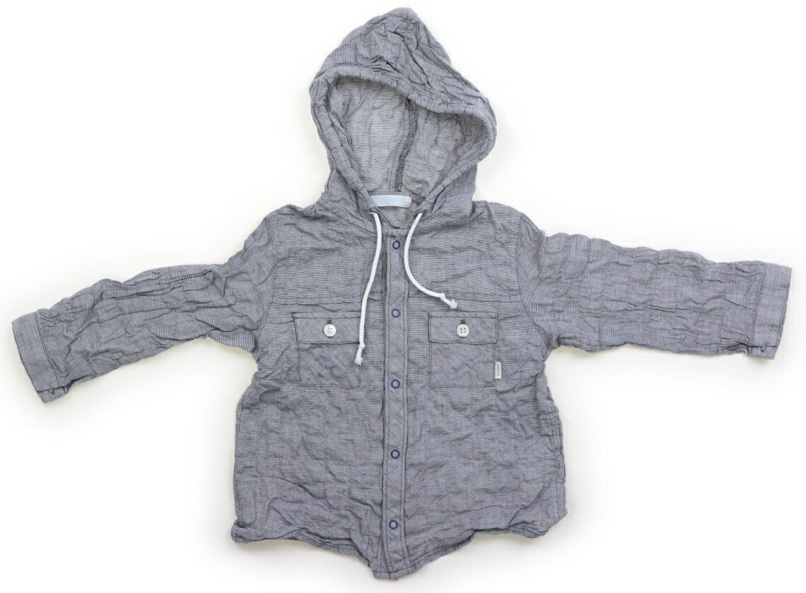 　ブランド 　BeBe(べべ) 　カテゴリー 　パーカー 　サイズ 　90サイズ 　色 　ブルー系 　状態 　★★ 　記名 　あり（タグ） 　ジャンル 　Boy ポリウレタン配合綿素材のぼこぼこした生地。型崩れ、使用感あります。普段使いにいかがでしょうか。 ＊【状態】【サイズ】に関しての詳しい説明はこちら