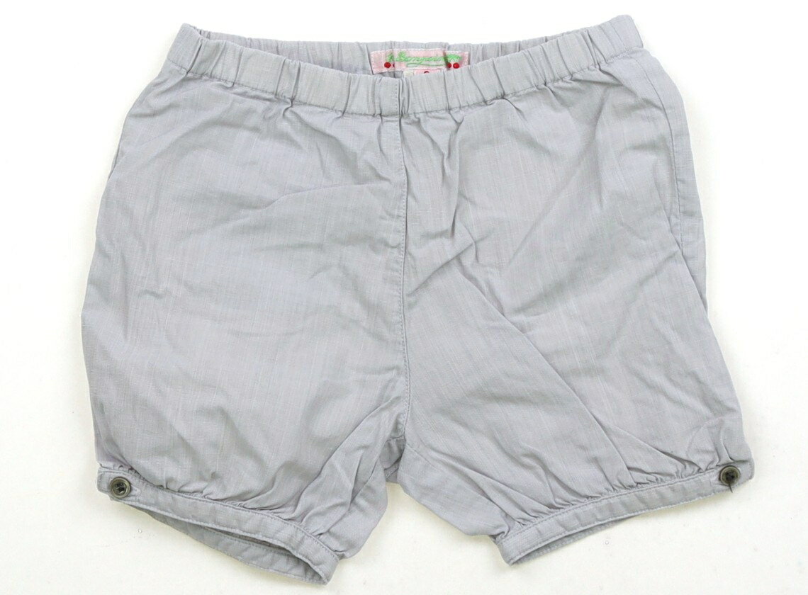 　ブランド 　bonpoint(ボンポワン) 　カテゴリー 　ショートパンツ 　サイズ 　60サイズ 　色 　ライトグレー 　状態 　★★★ 　記名 　なし 　ジャンル 　Girl 実際のサイズ表記は6。コットンシャツ地。全体的に使用感があ...